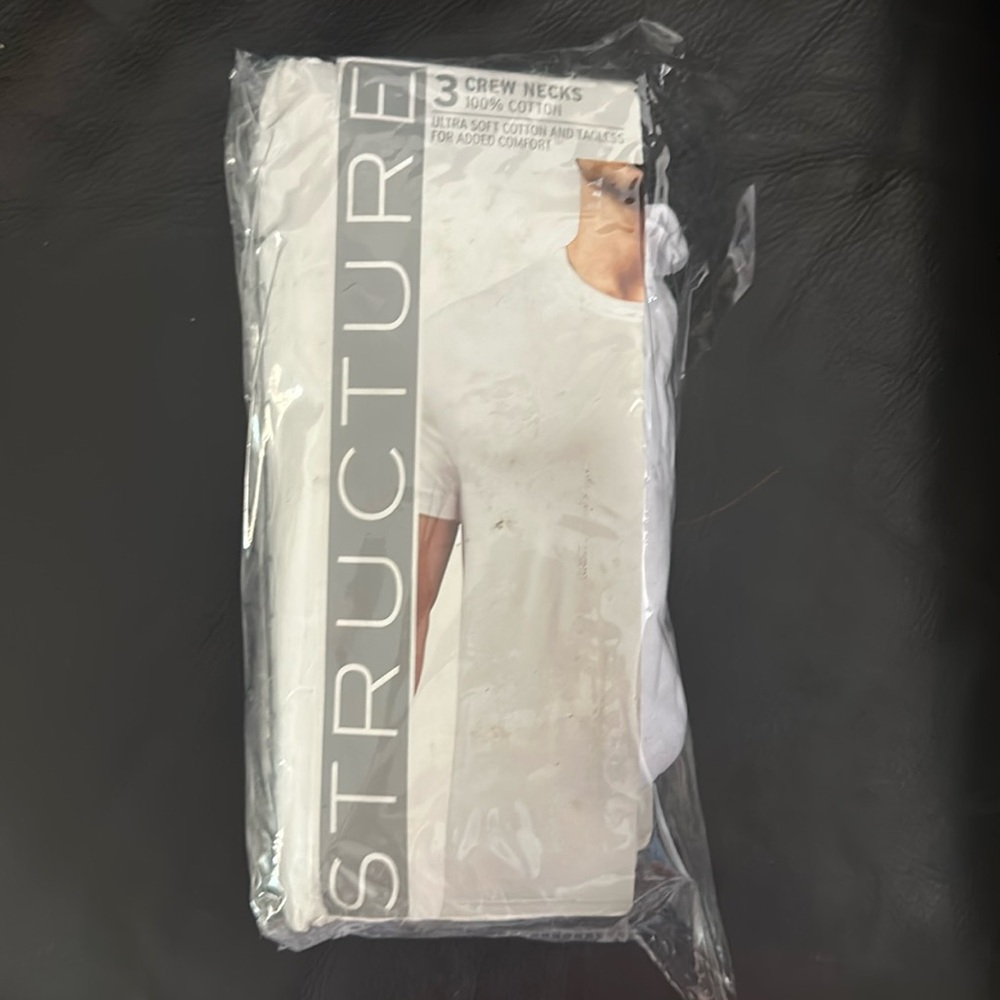3 crew neck t shirts in white
